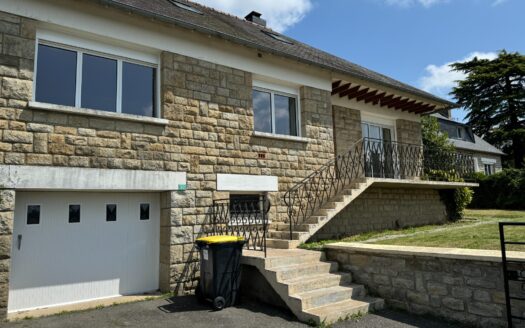 Maison T5 entièrement rénovée proche centre et commerces