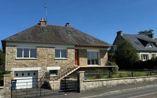 Maison T5 entièrement rénovée proche centre et commerces